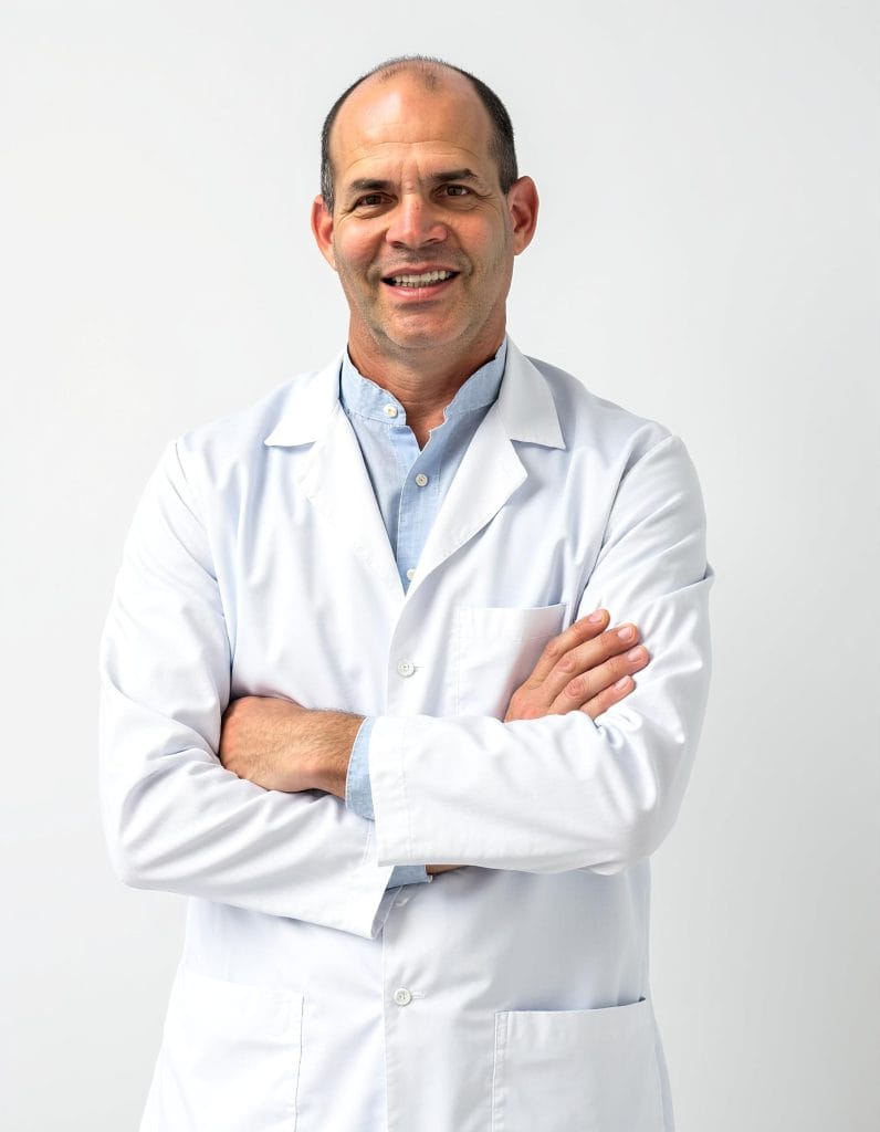 דר רונן הובר מומחה לטיפולי שורש